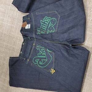 Akademiks Men's Jean's size 32 length 34